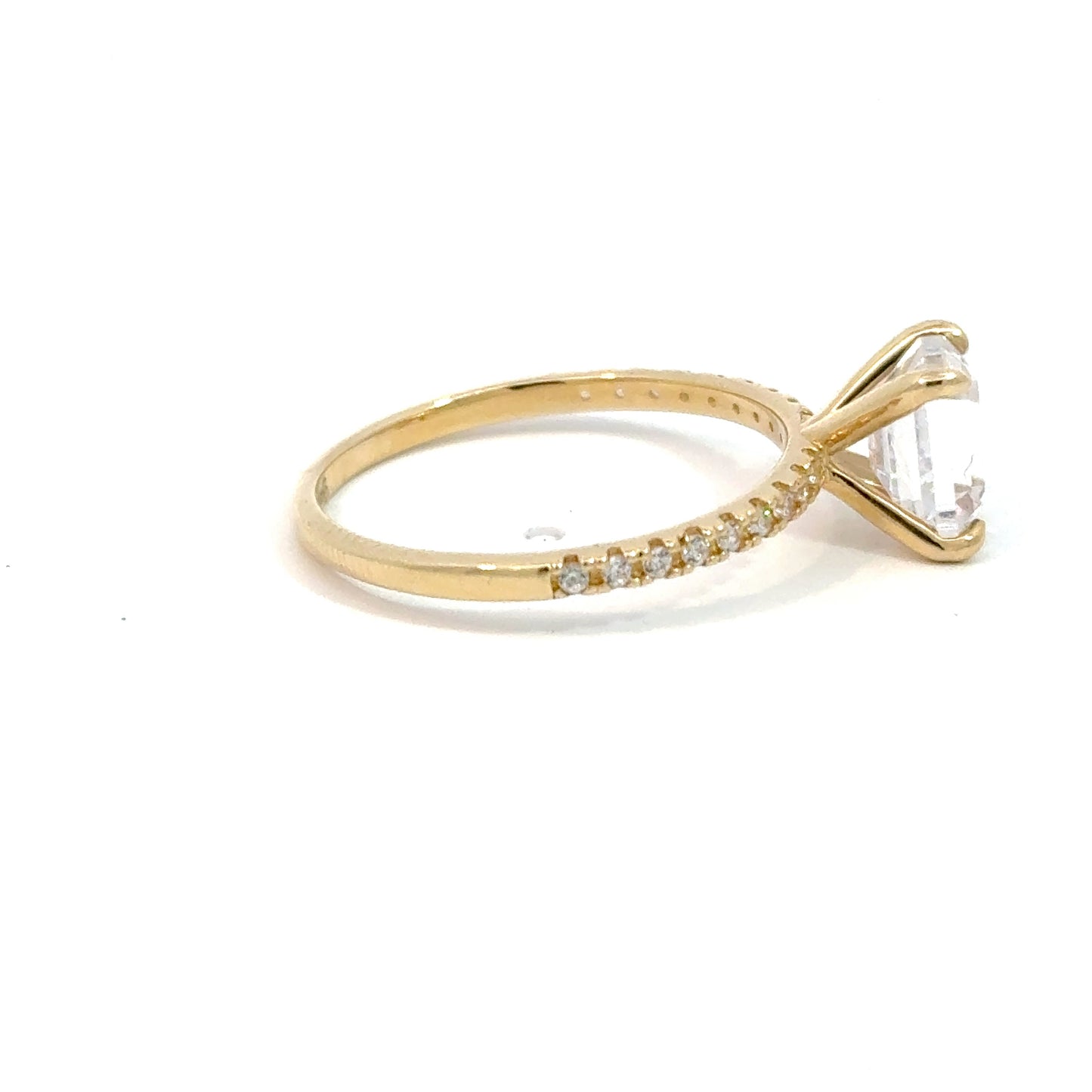 585/- Goldring mit Zirkonia Steinen