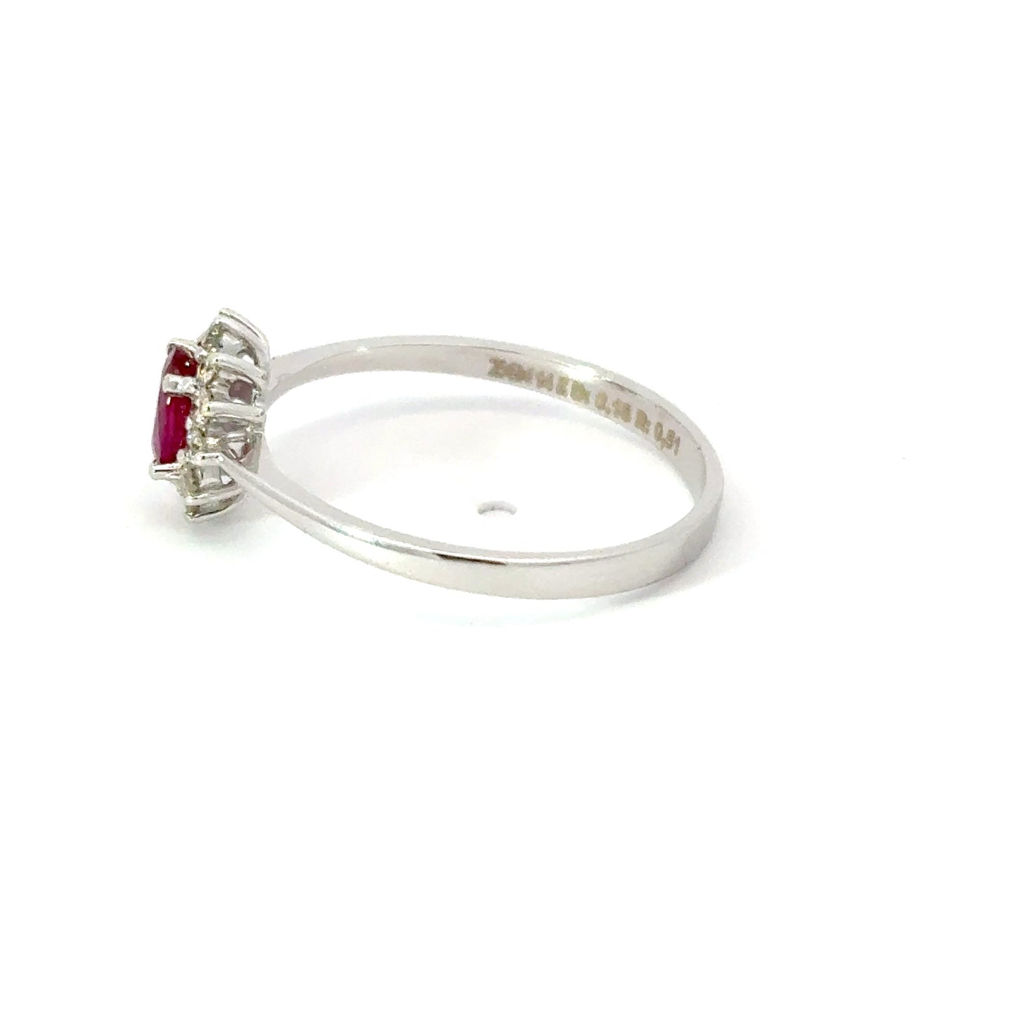 585/- Gold Rubin Ring