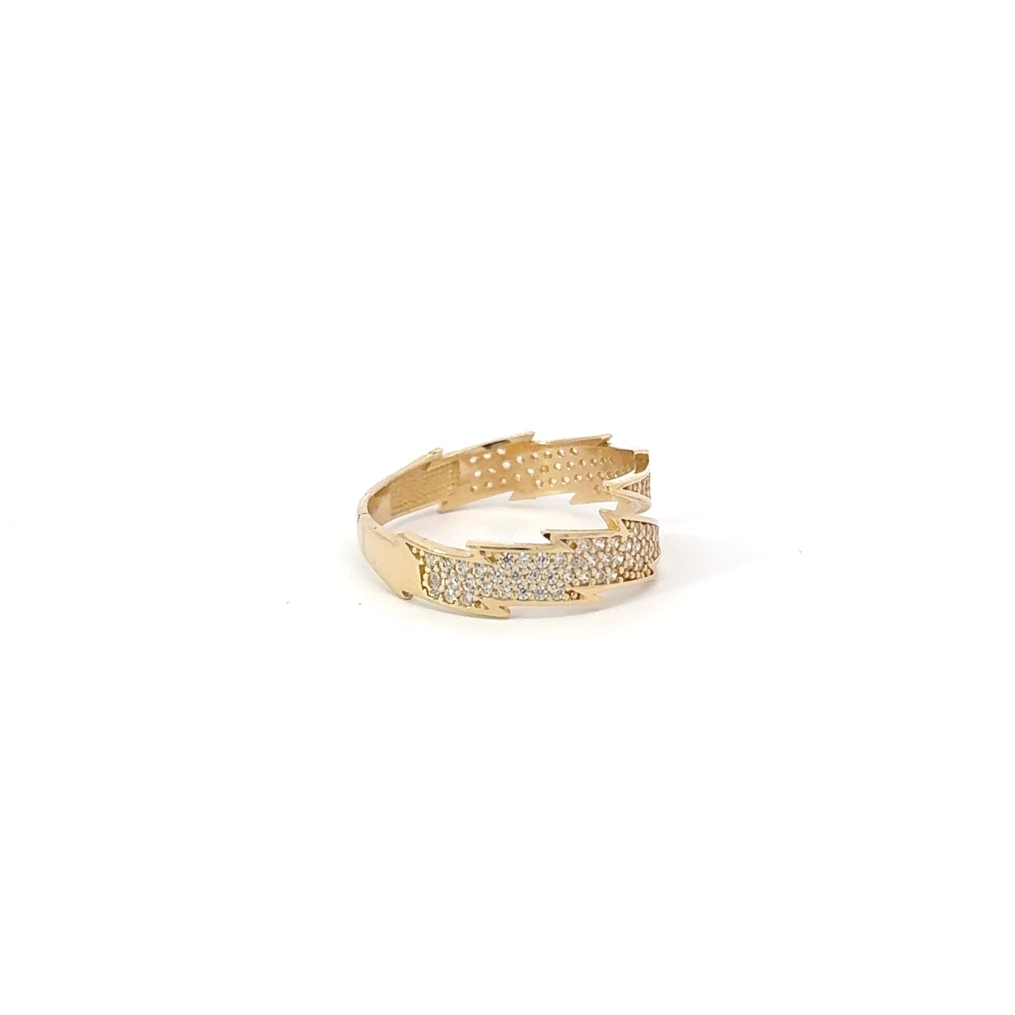 585/- Gold RIng