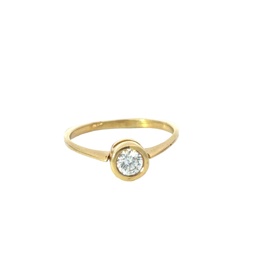 585/- Gold Ring