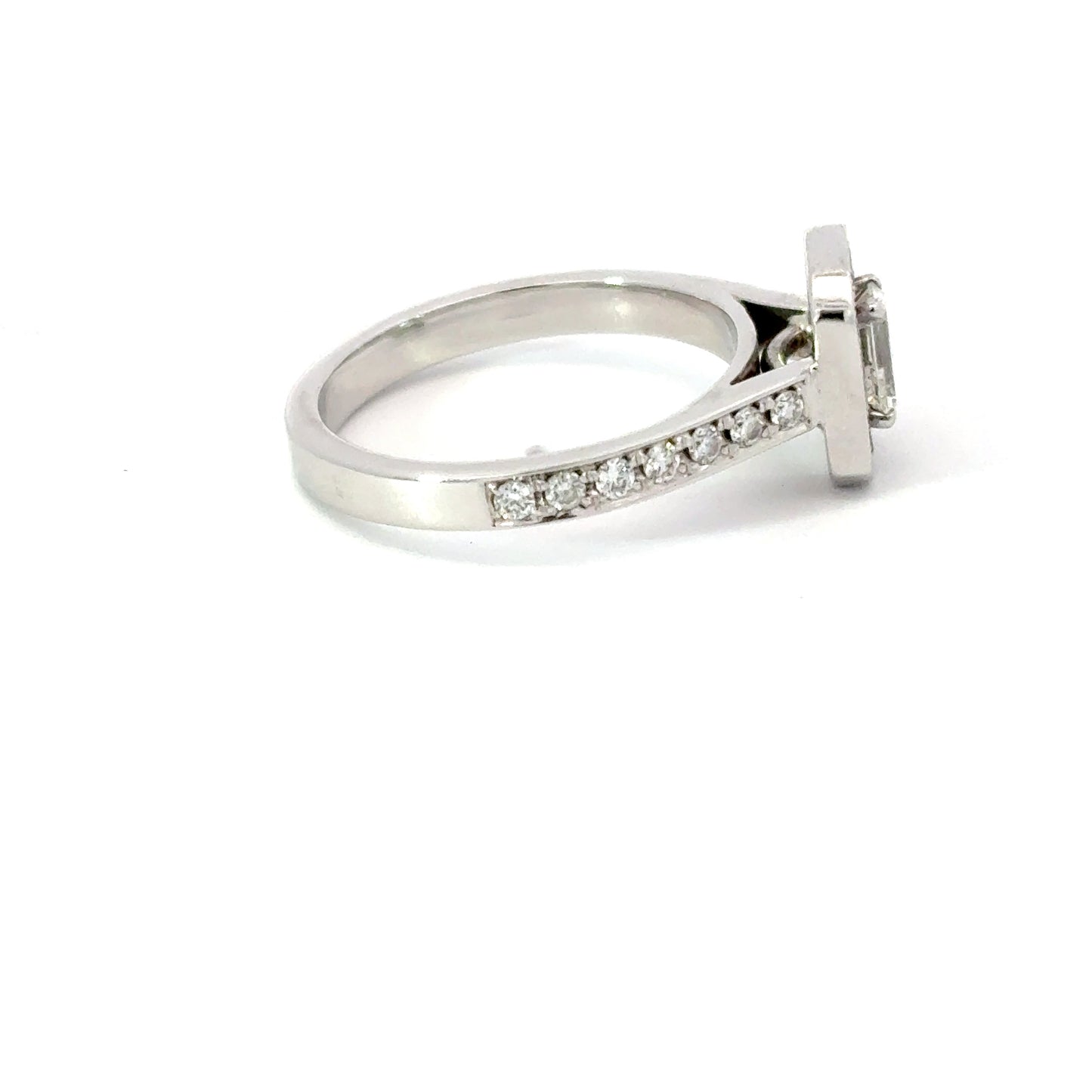 750/- Goldring mit Brilanten